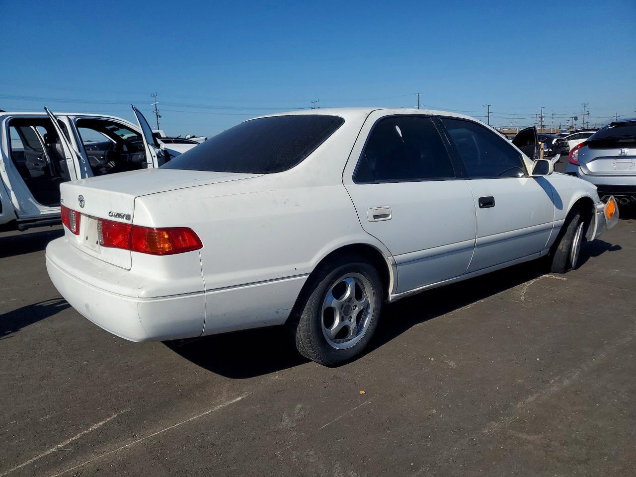 2000 TOYOTA CAMRY