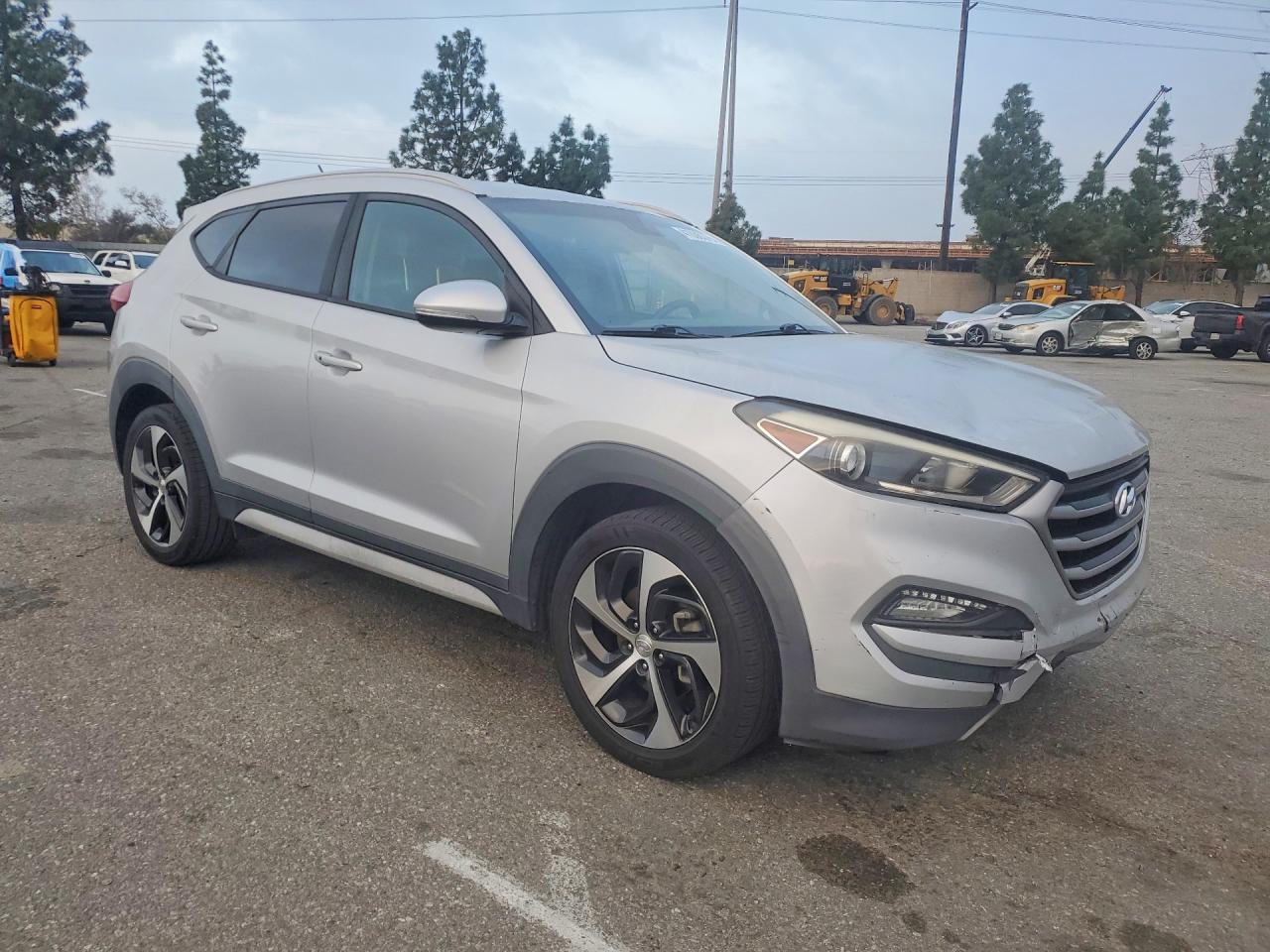 2017 HYUNDAI TUCSON
