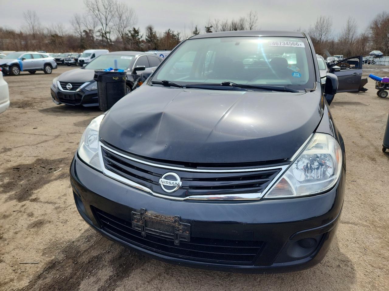 2011 NISSAN VERSA