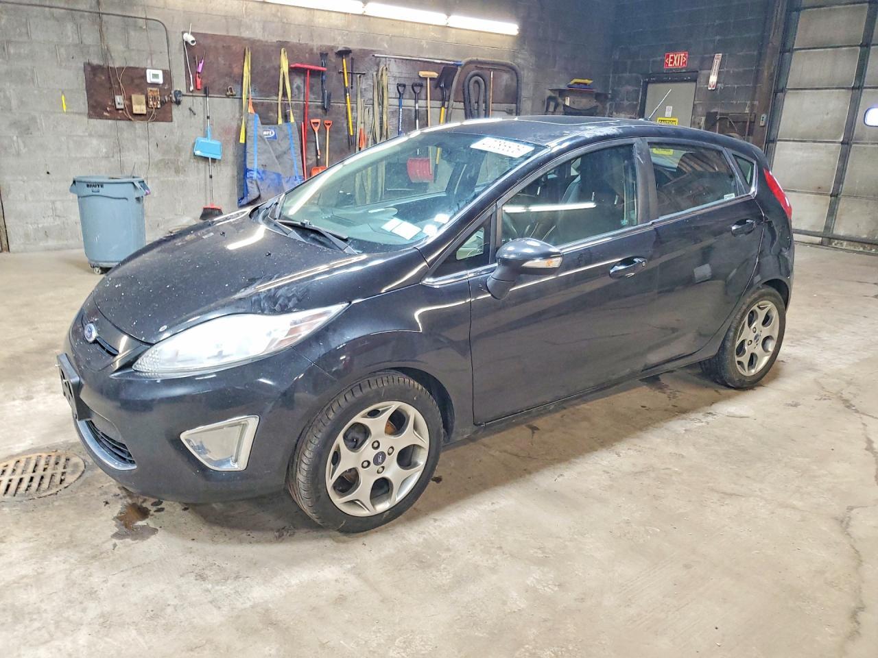 2011 FORD Fiesta