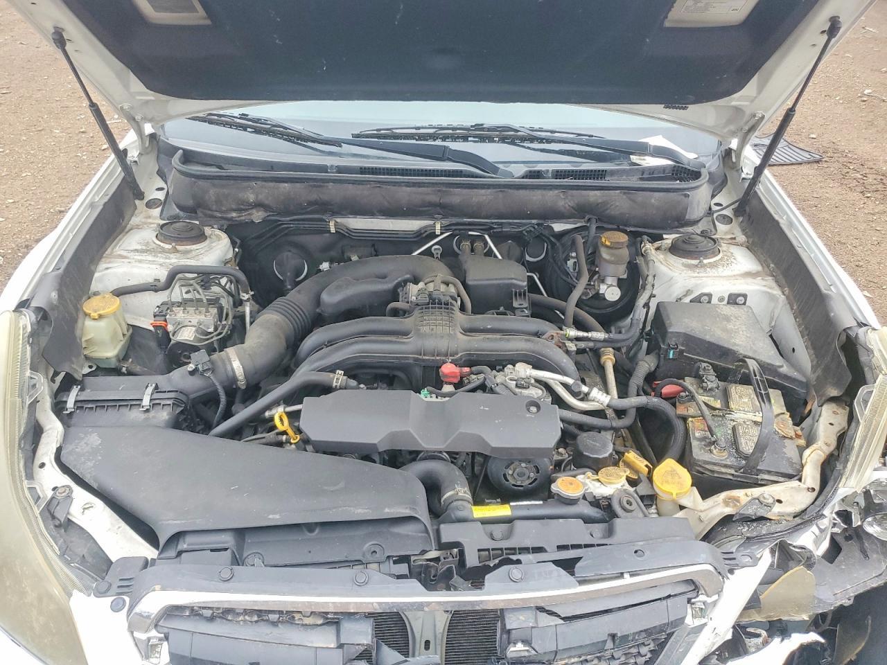2013 SUBARU Legacy