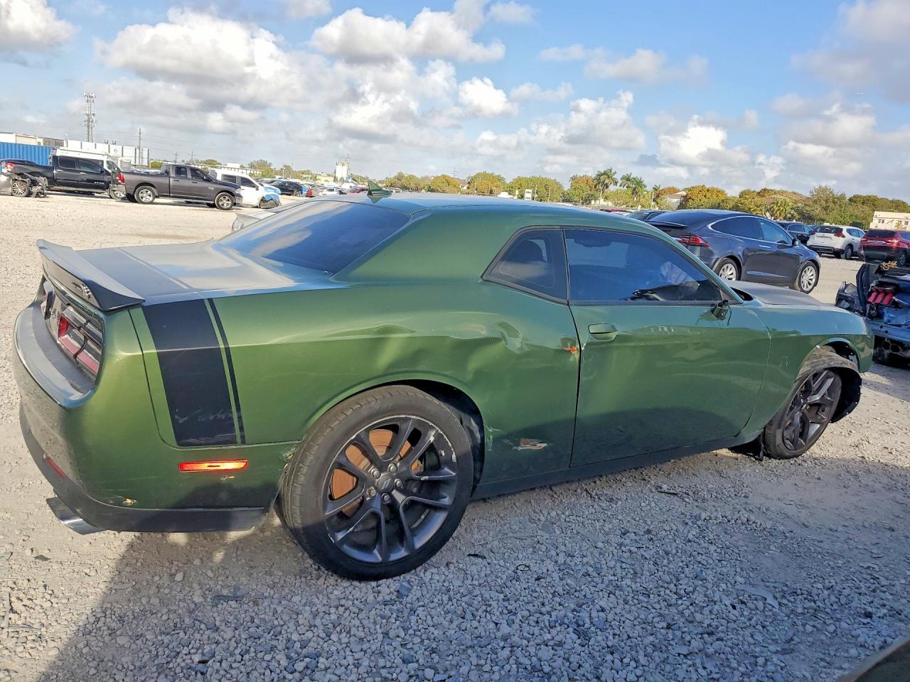 2021 DODGE Challenger