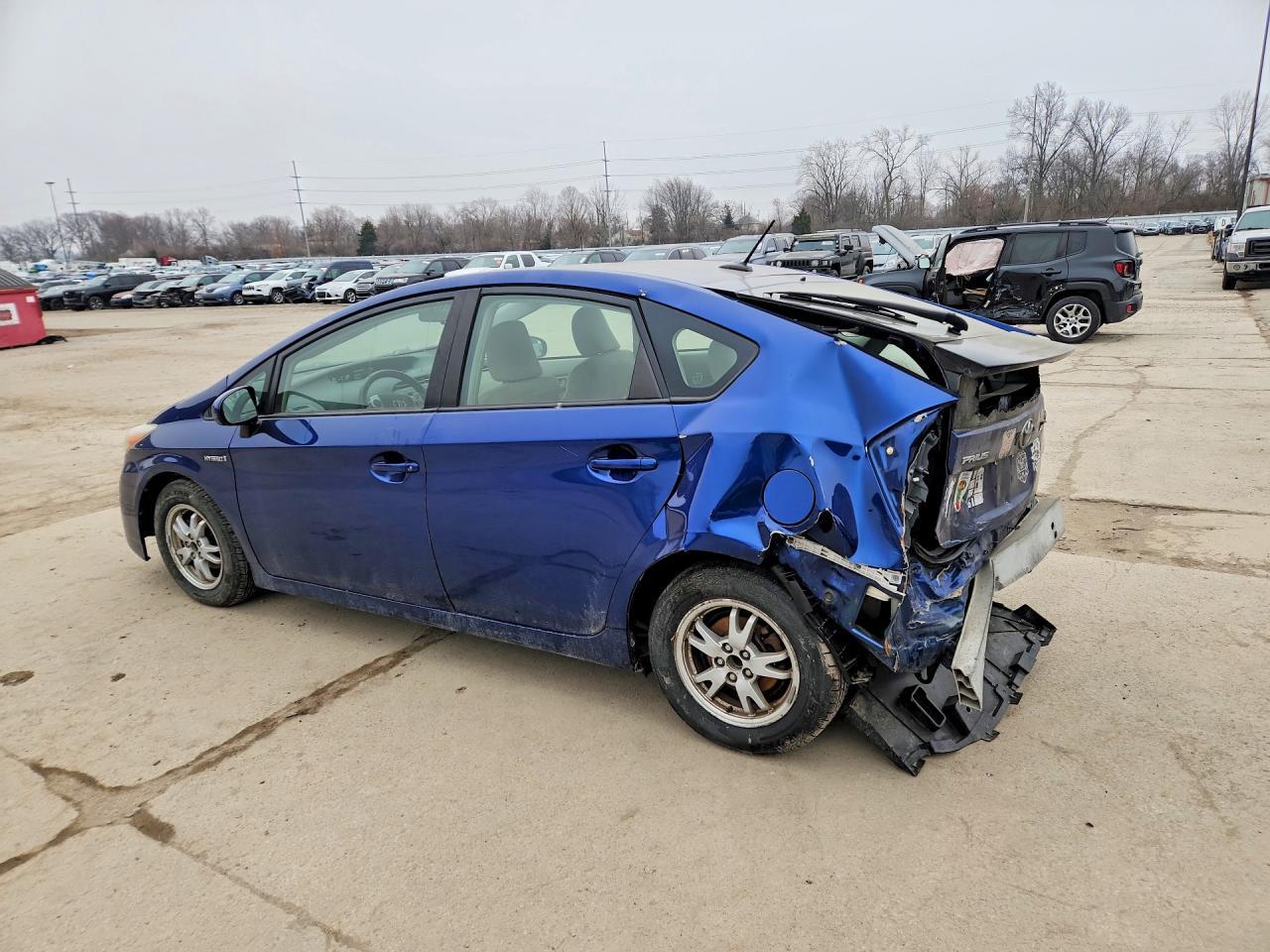 2011 TOYOTA PRIUS