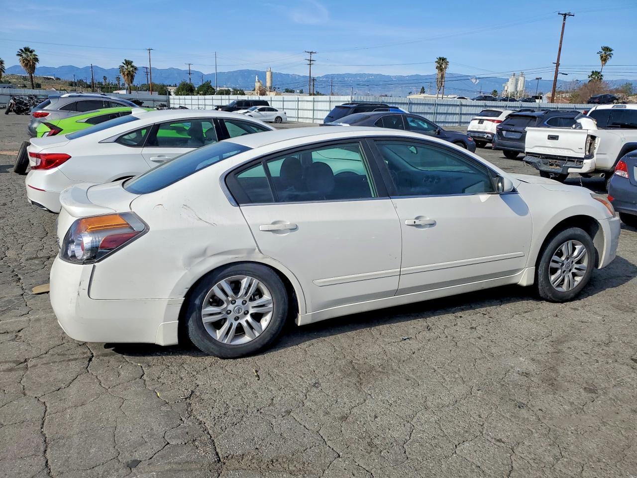 2012 NISSAN ALTIMA
