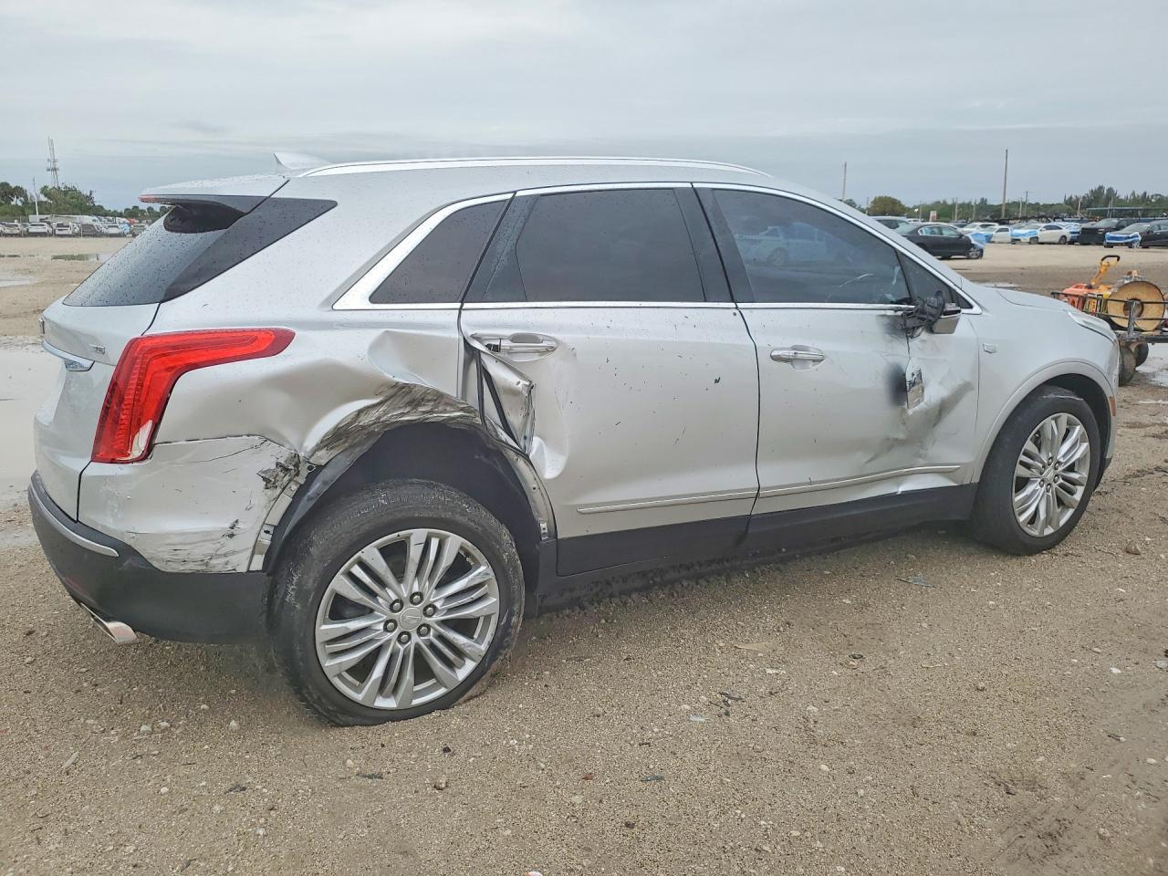 2019 CADILLAC XT5