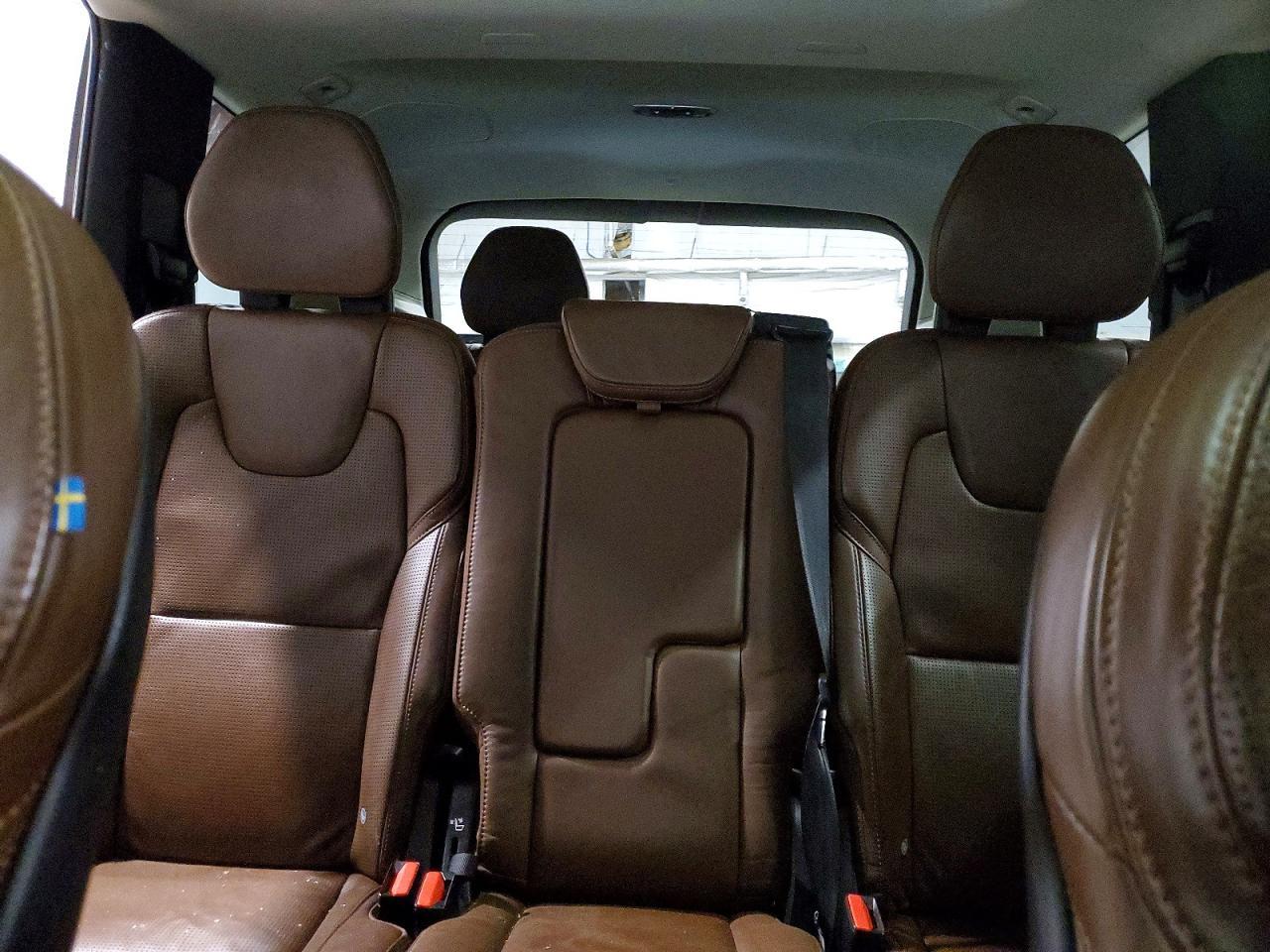 2019 VOLVO XC90