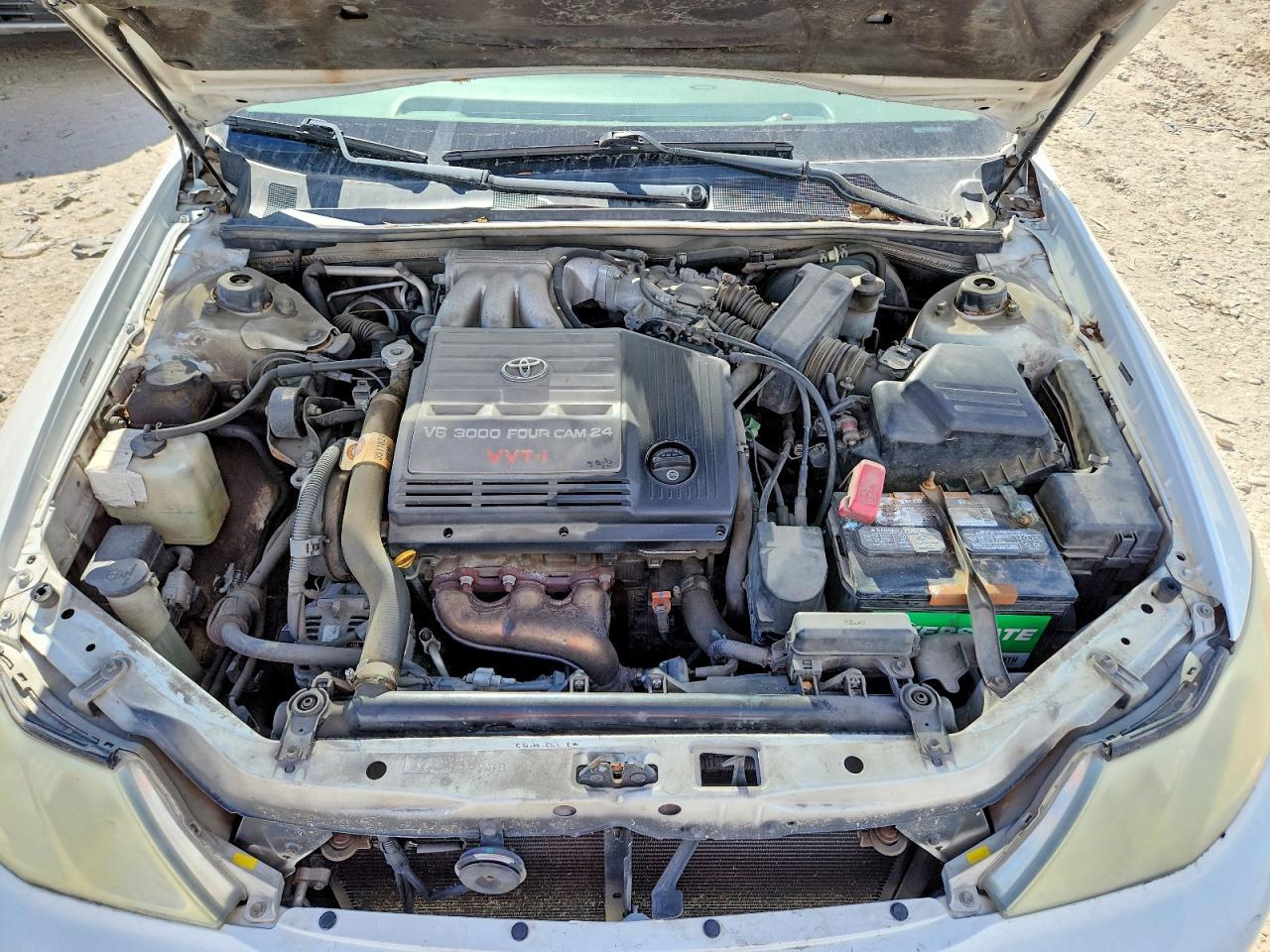 2004 TOYOTA Avalon