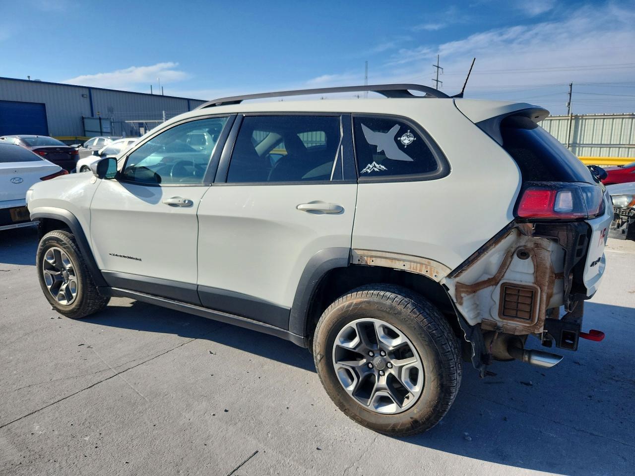 2019 JEEP CHEROKEE