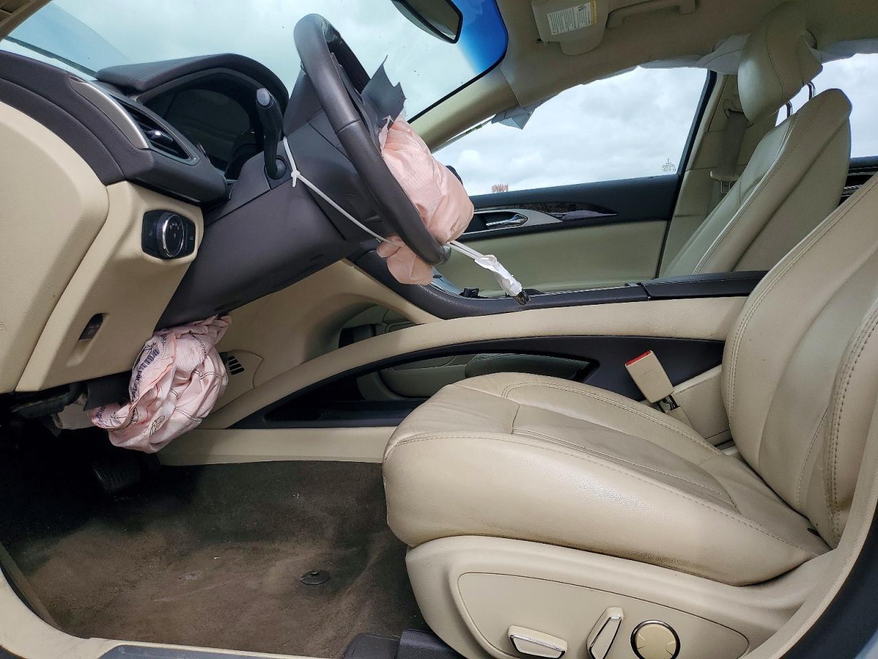 2013 LINCOLN MKZ