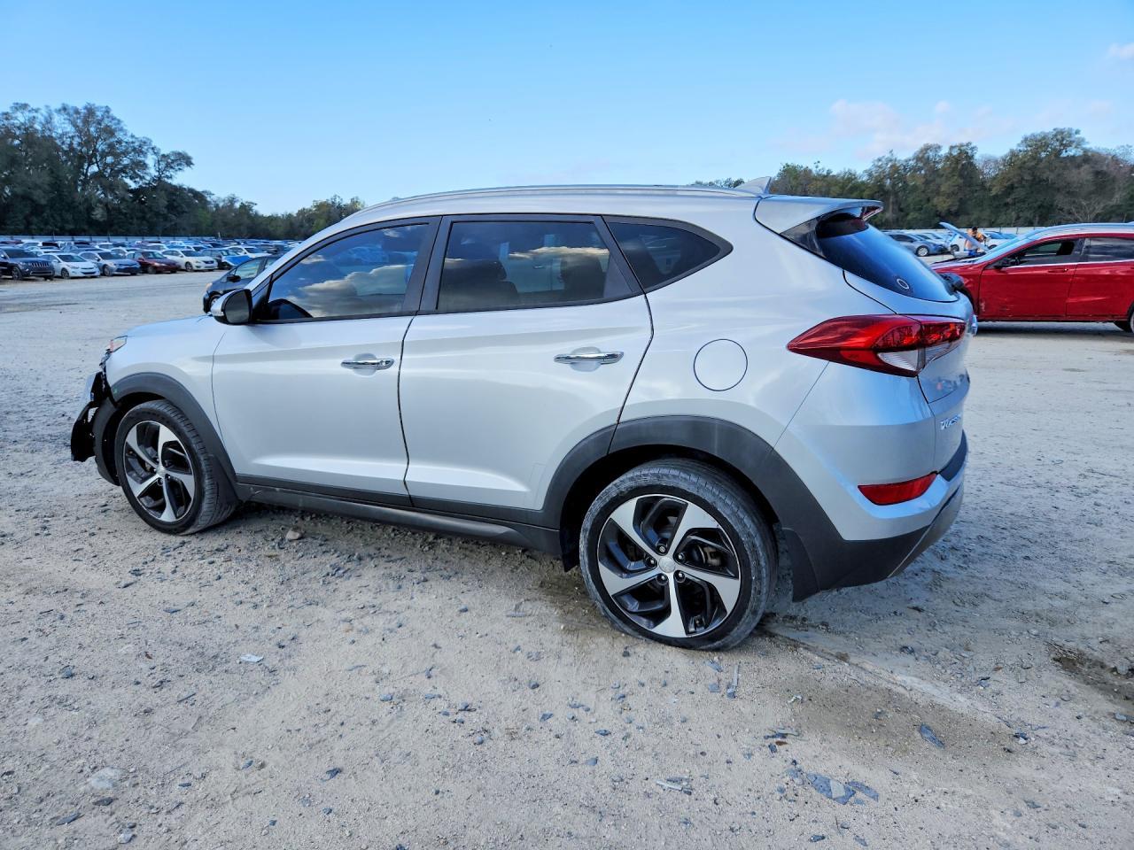 2016 HYUNDAI TUCSON