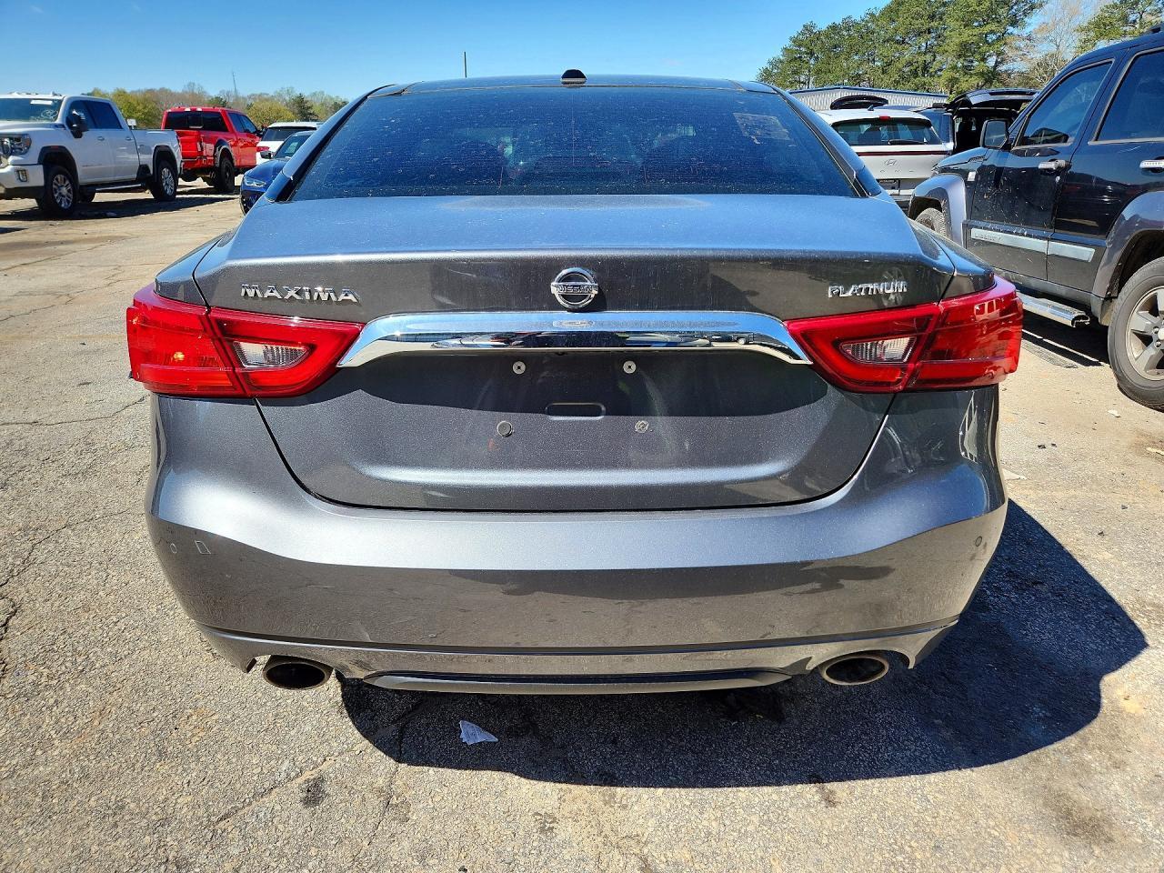 2017 NISSAN Maxima
