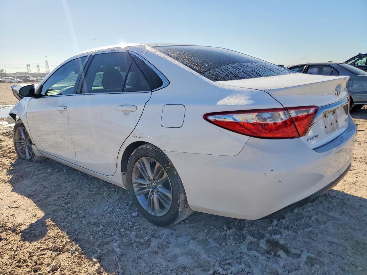 2016 TOYOTA CAMRY