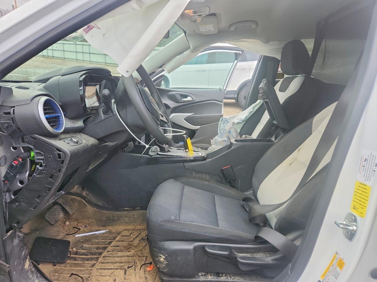 2025 CHEVROLET TRAX