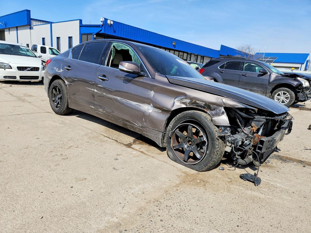 2016 INFINITI Q50