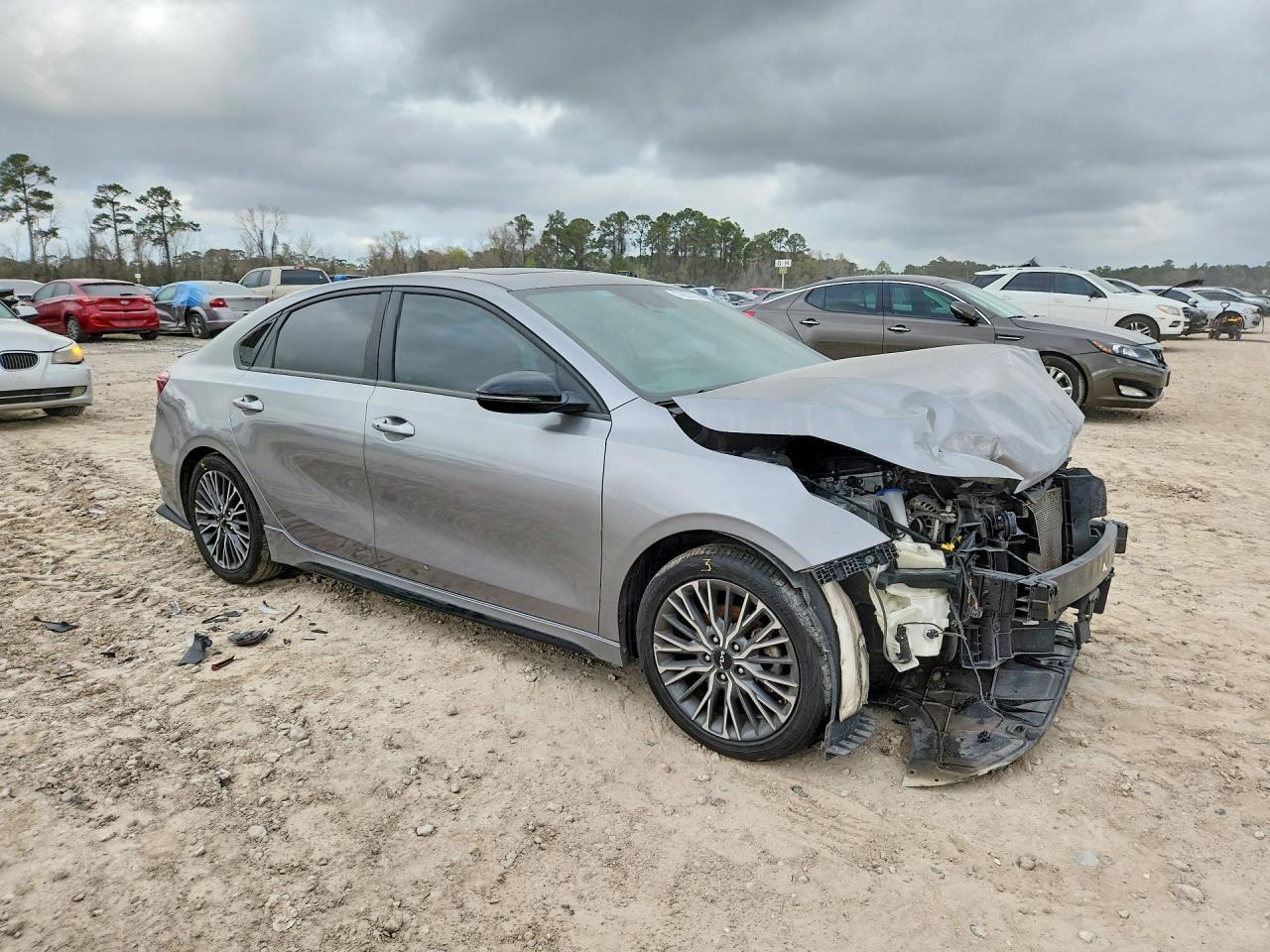2023 KIA FORTE
