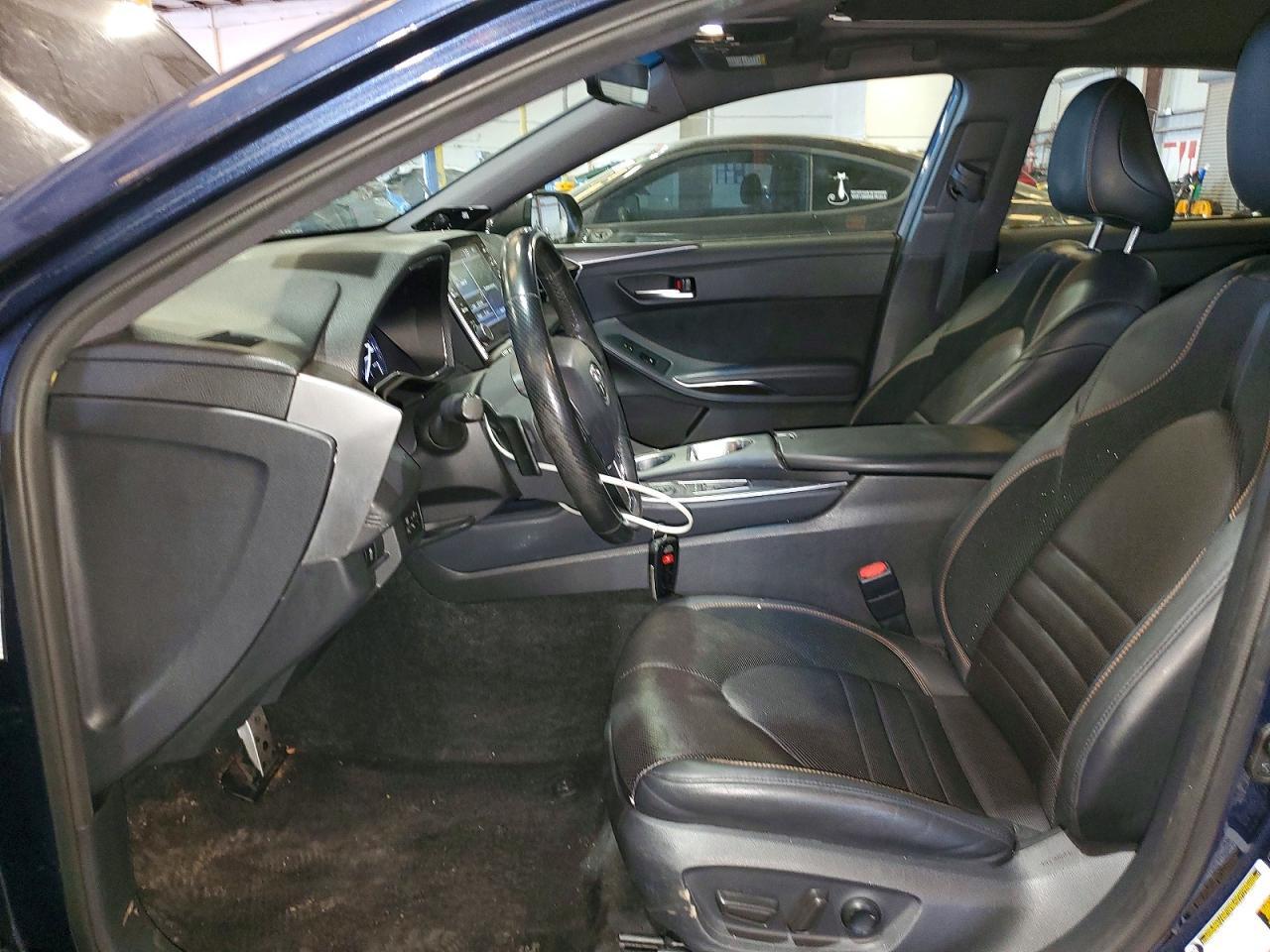 2019 TOYOTA Avalon