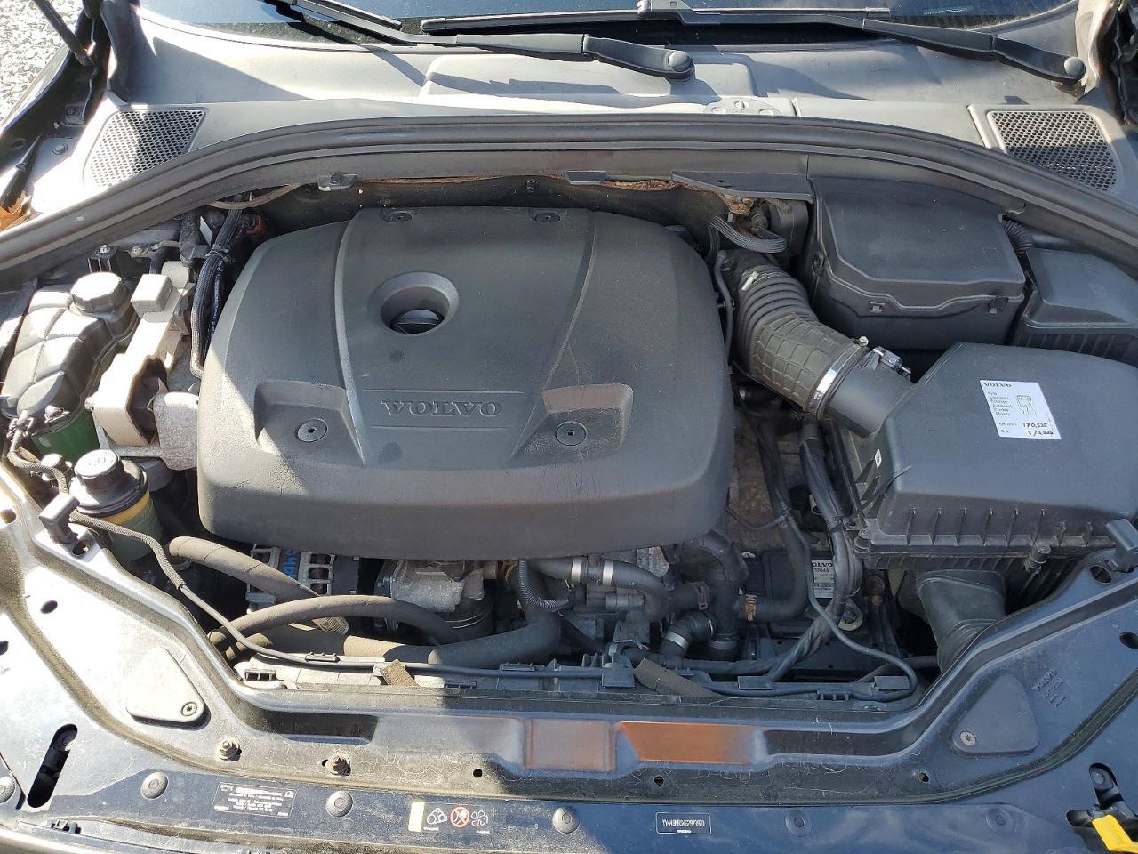 2016 VOLVO XC60