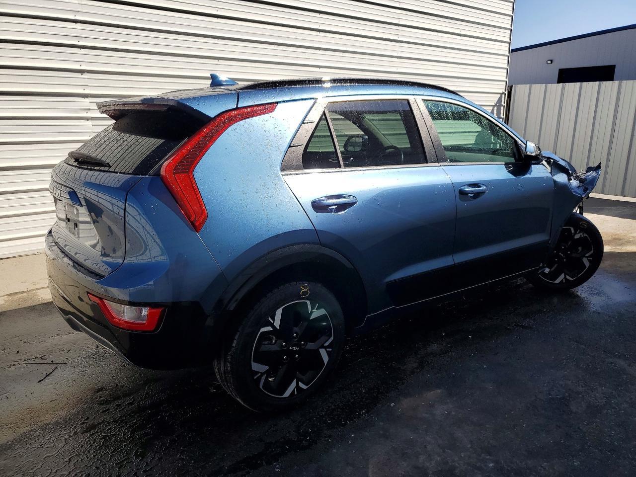 2023 KIA Niro