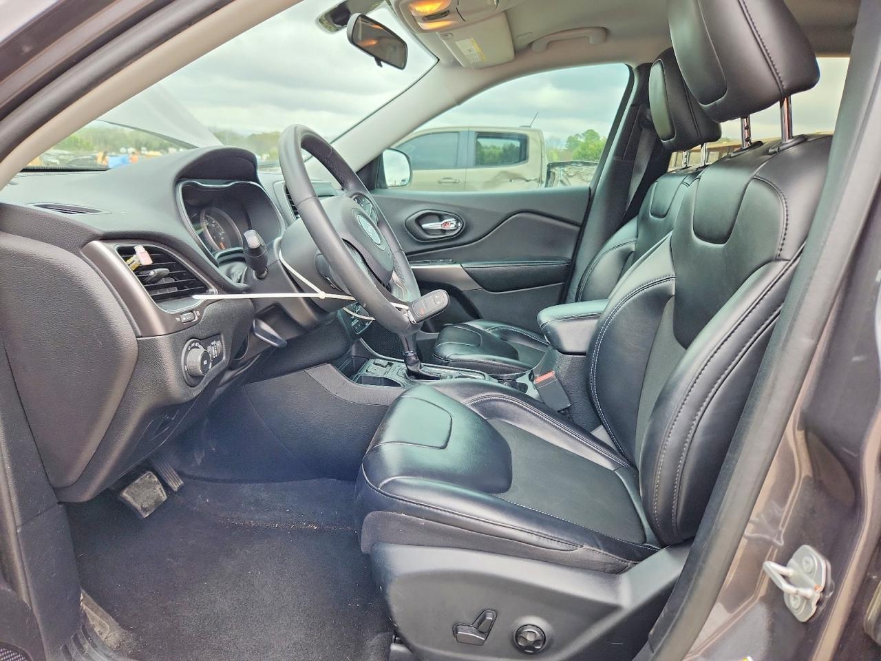2020 JEEP CHEROKEE