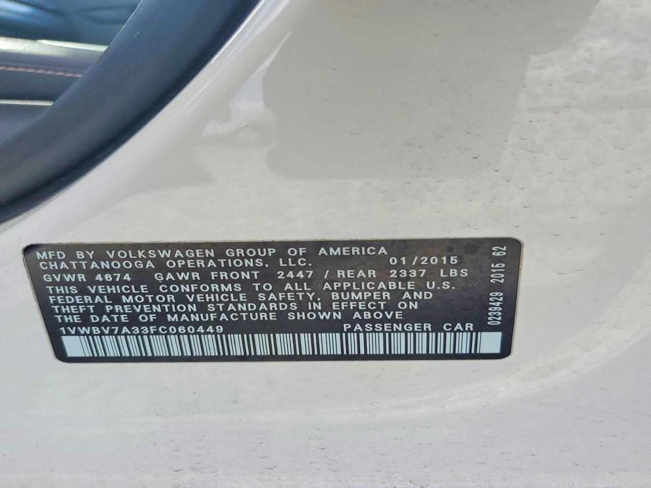 2015 VOLKSWAGEN Passat