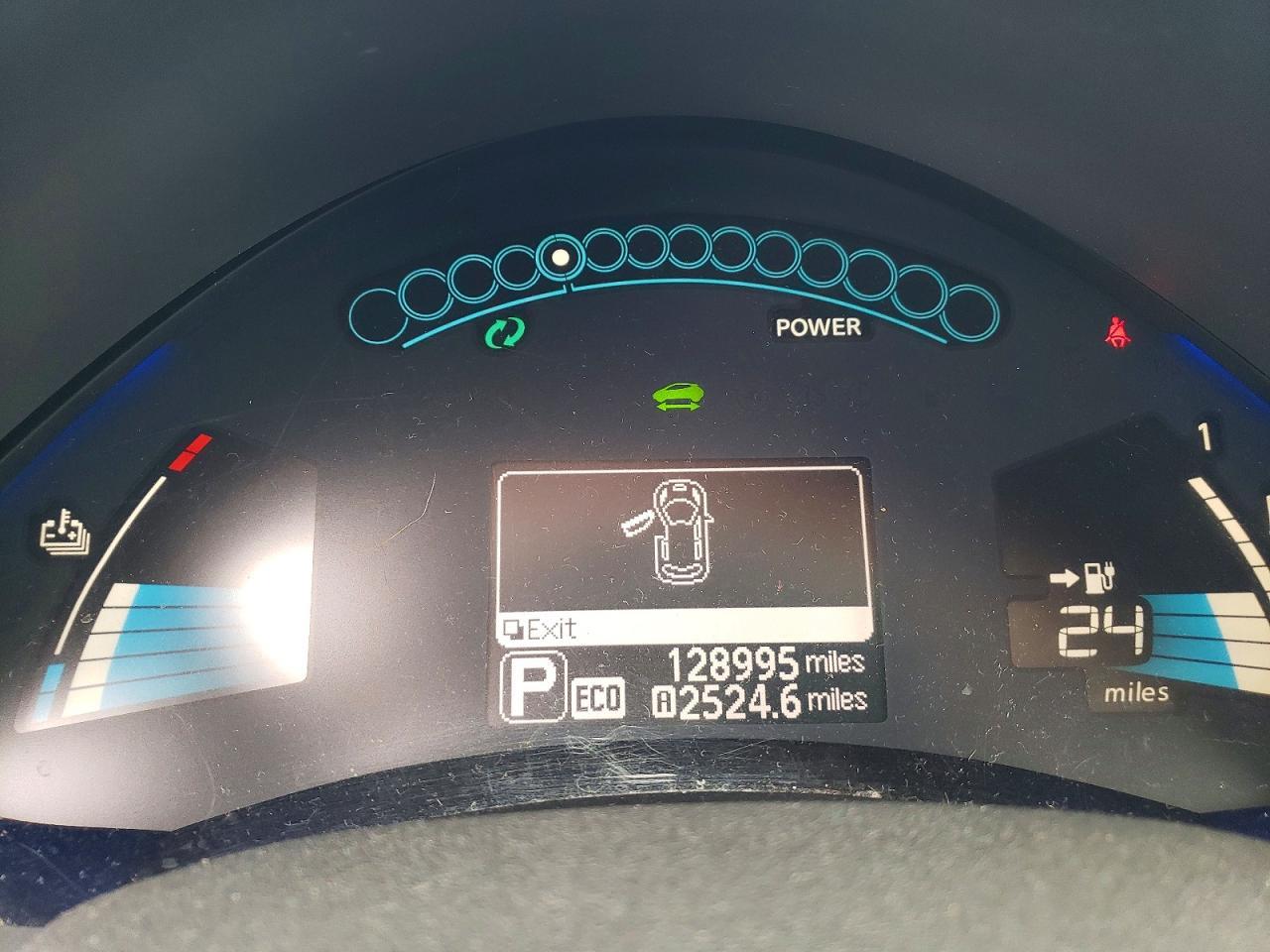2015 NISSAN LEAF