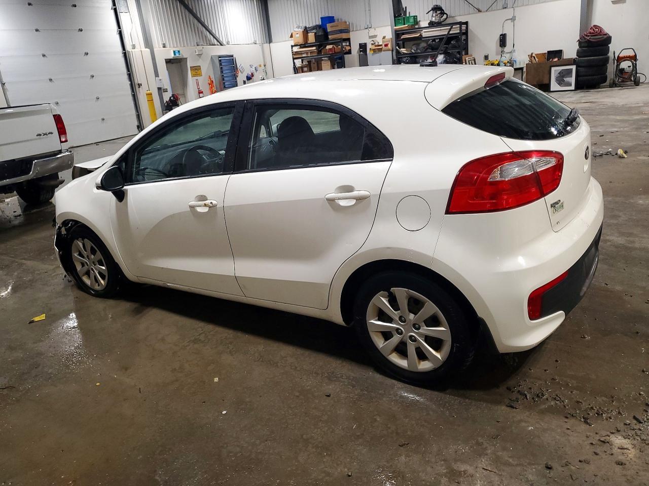 2016 KIA RIO