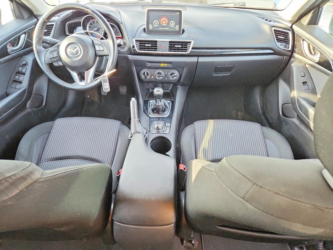 2015 MAZDA 3