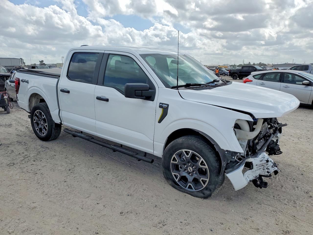 2024 FORD F-150 Lightning