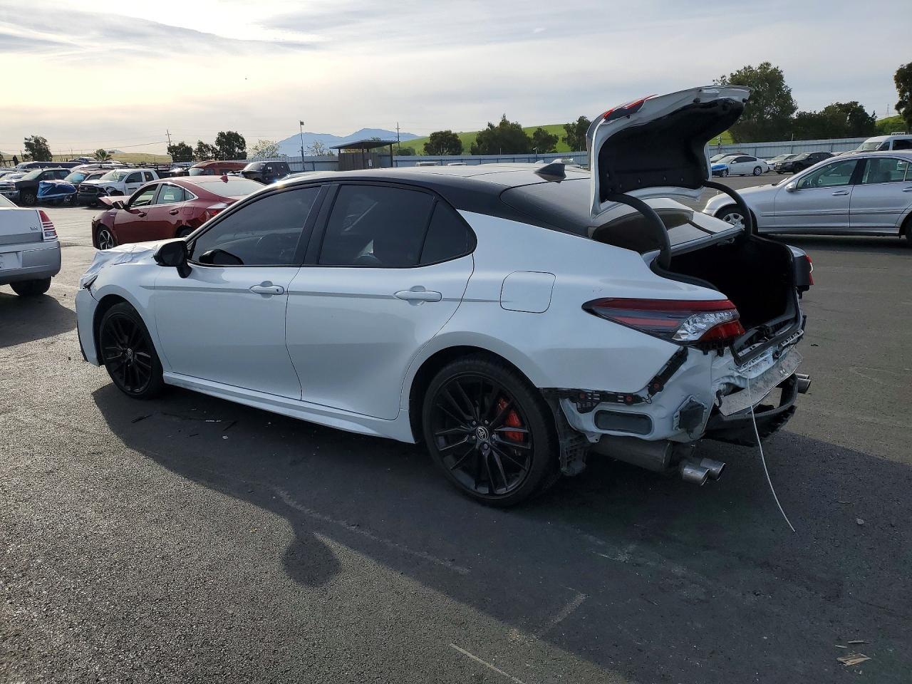 2023 TOYOTA CAMRY