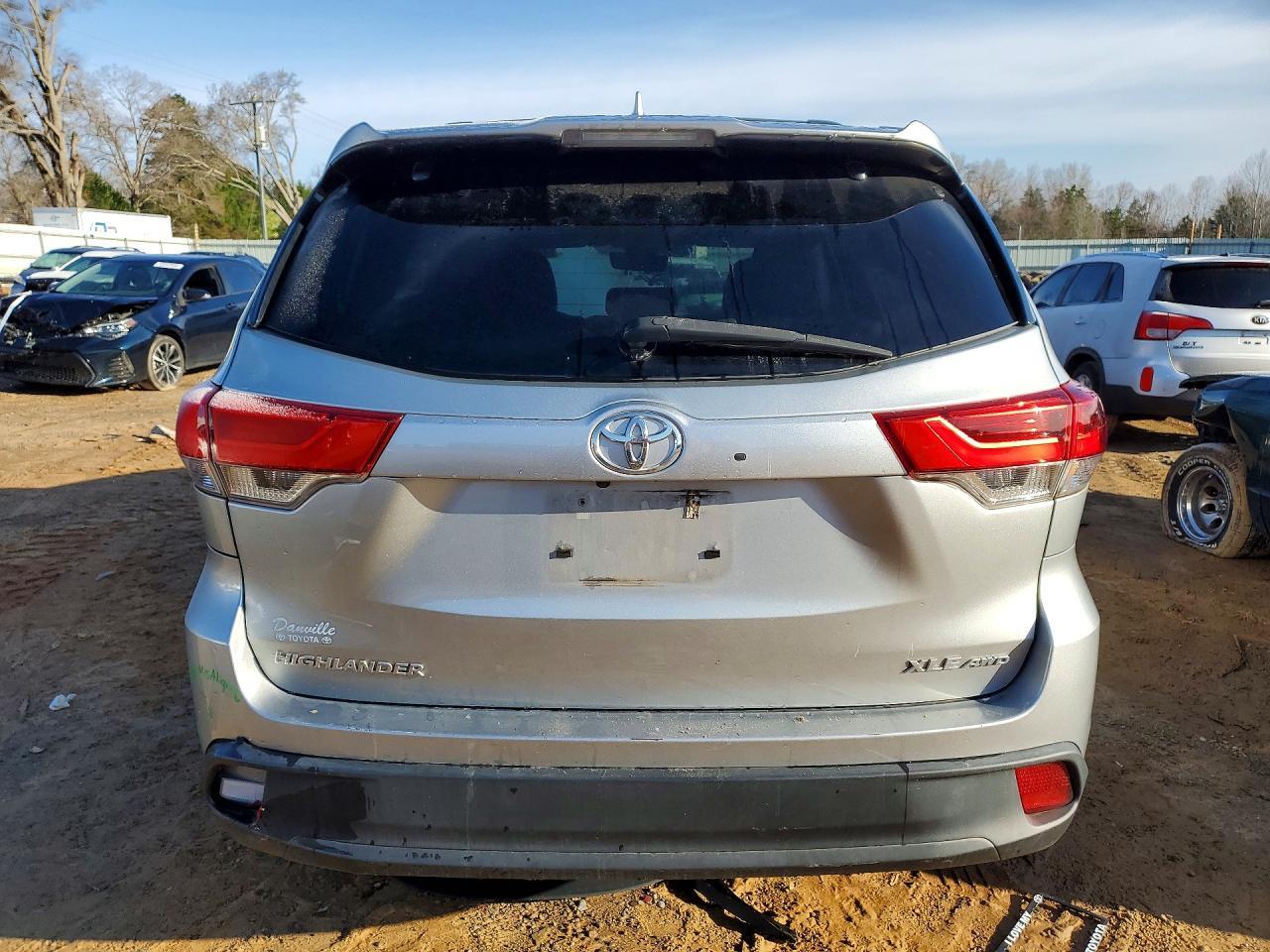 2019 TOYOTA HIGHLANDER