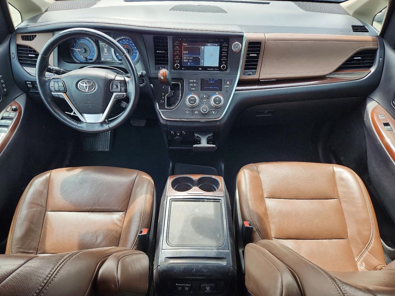 2019 TOYOTA SIENNA