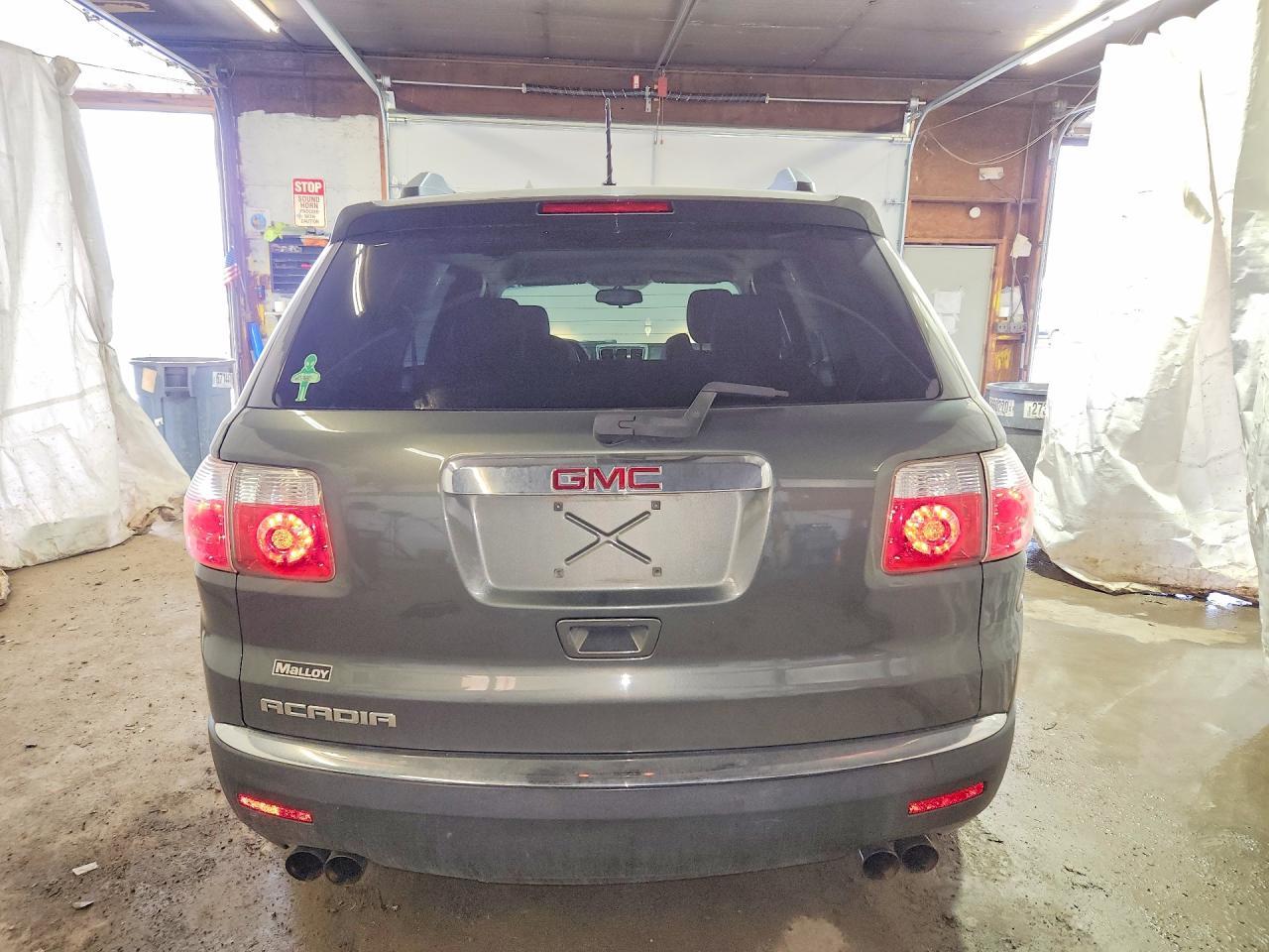 2011 GMC ACADIA