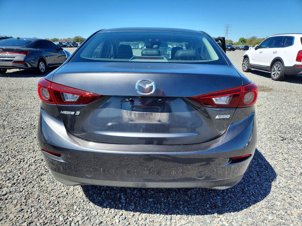 2017 MAZDA 3