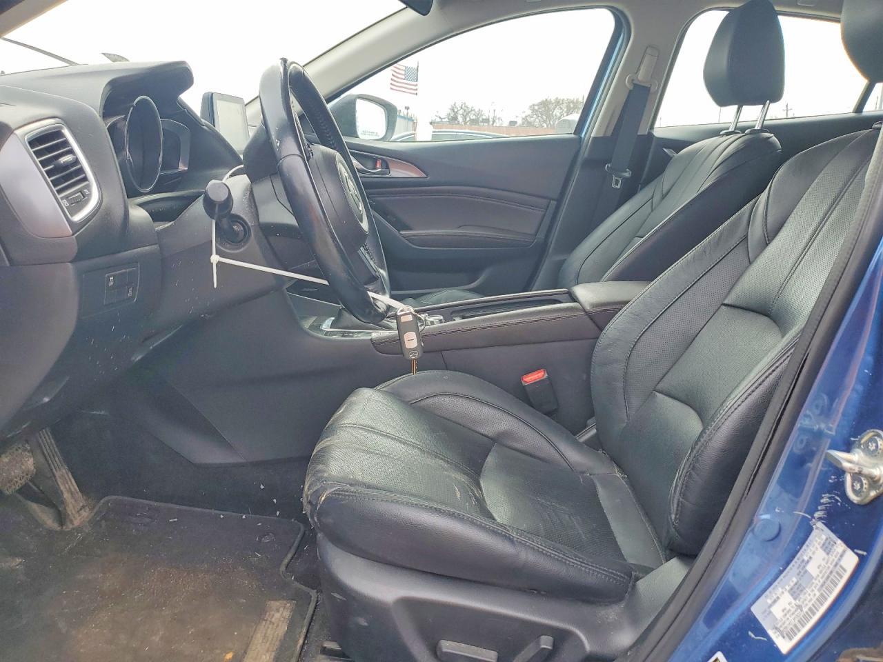 2018 MAZDA 3