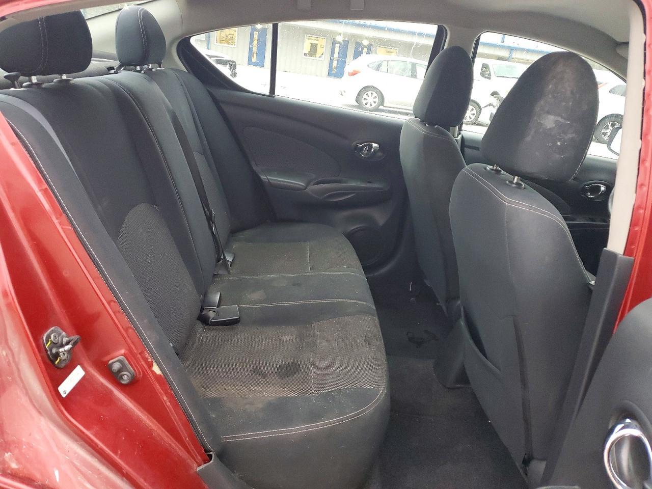 2016 NISSAN VERSA