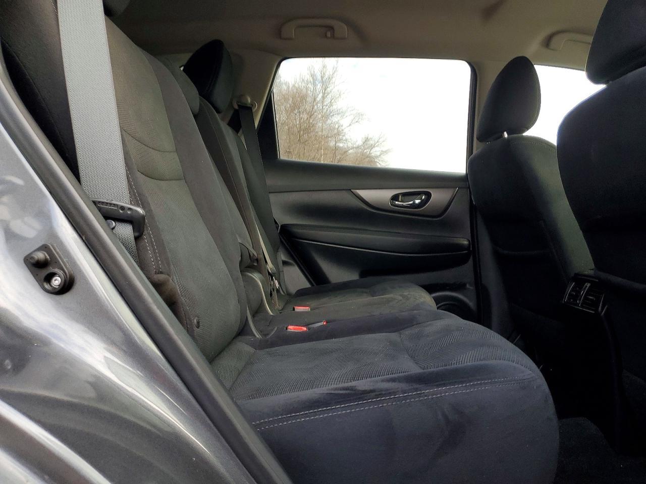 2015 NISSAN ROGUE