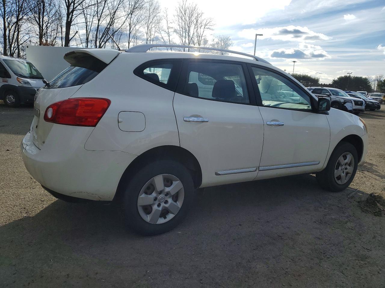 2015 NISSAN ROGUE