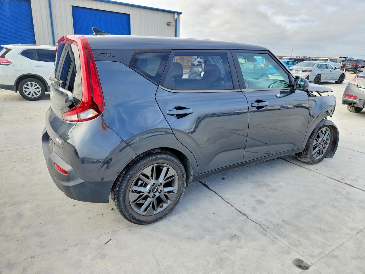 2022 KIA SOUL