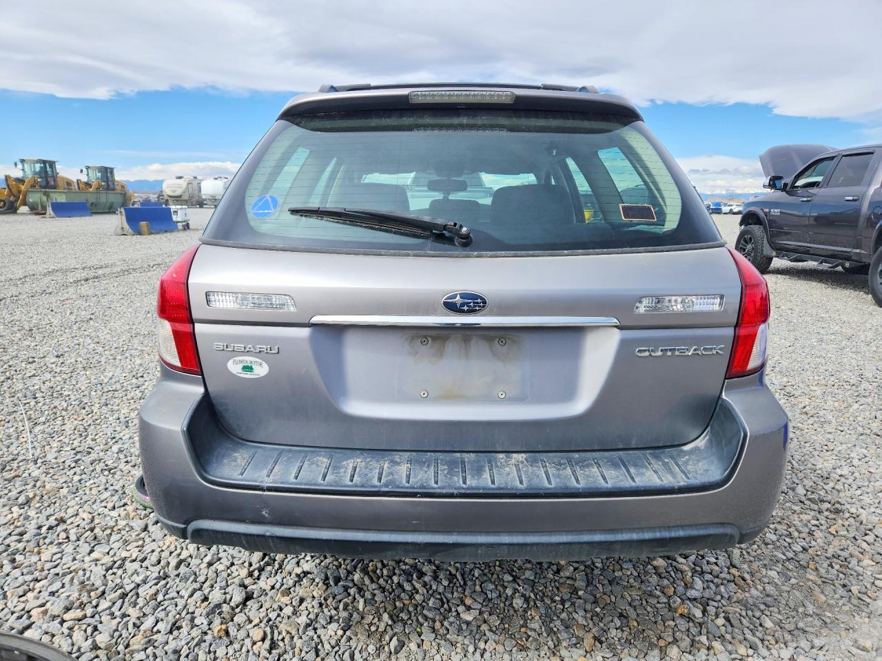2008 SUBARU Outback