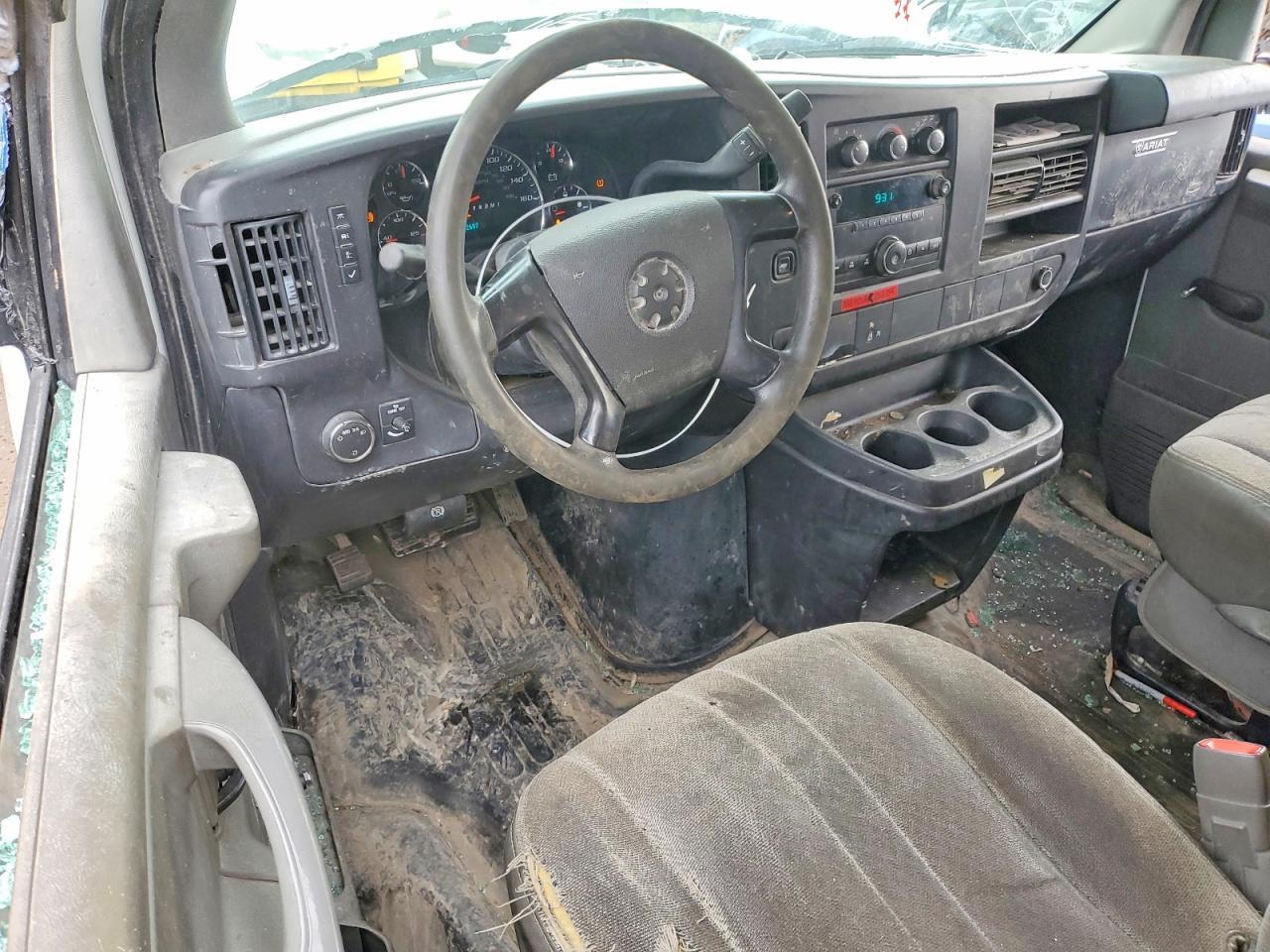 2010 CHEVROLET EXPRESS 2500