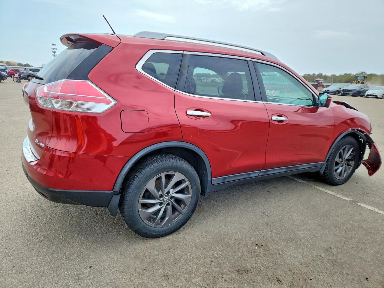 2016 NISSAN ROGUE