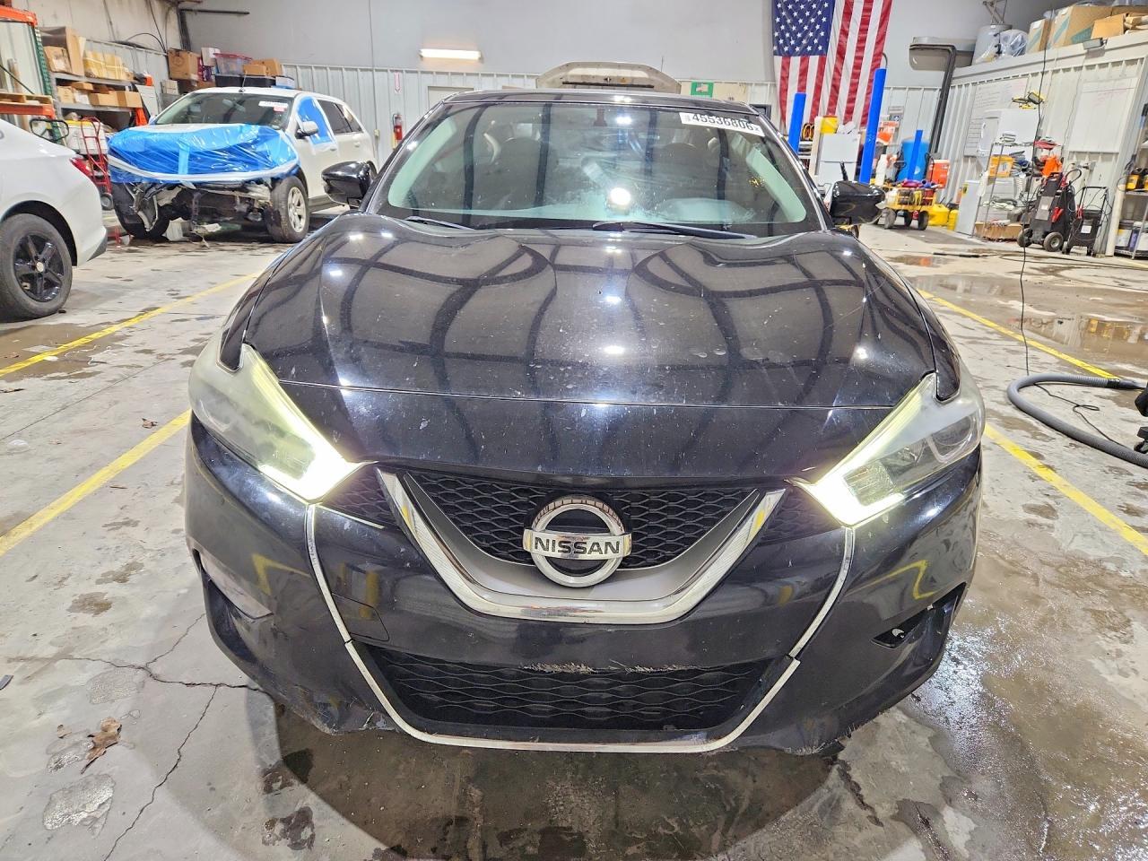 2017 NISSAN Maxima