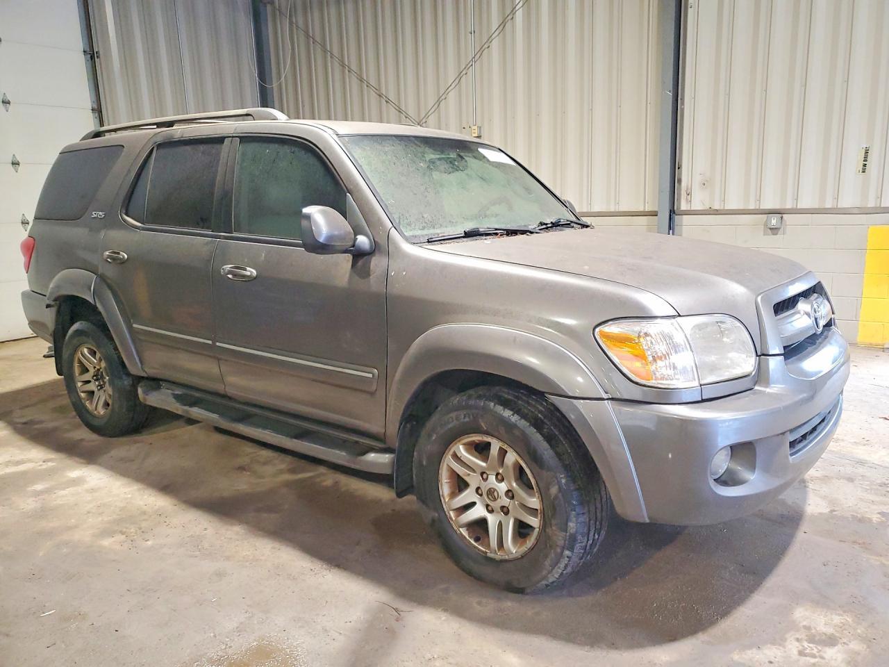 2005 TOYOTA Sequoia