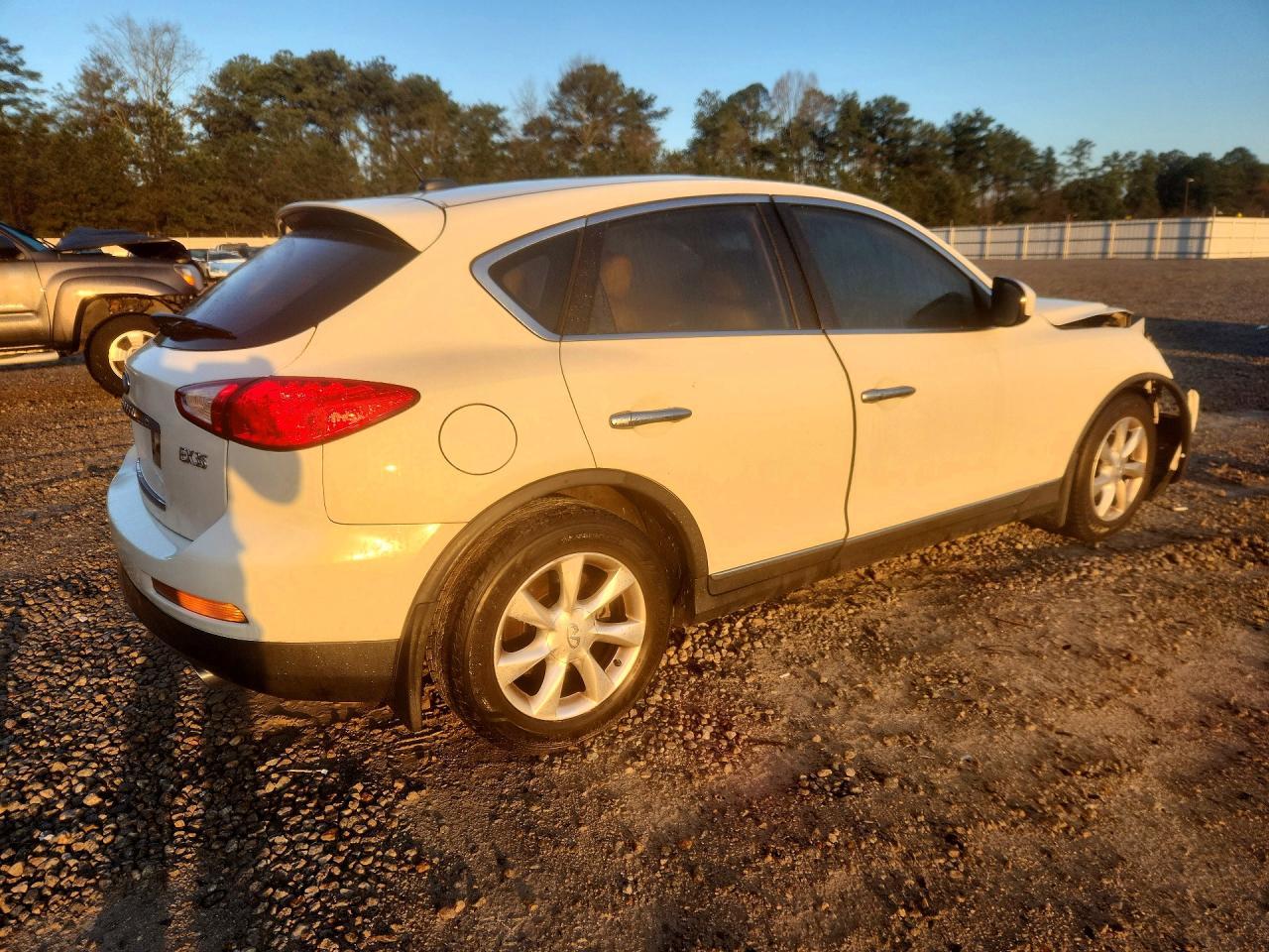 2010 INFINITI EX35