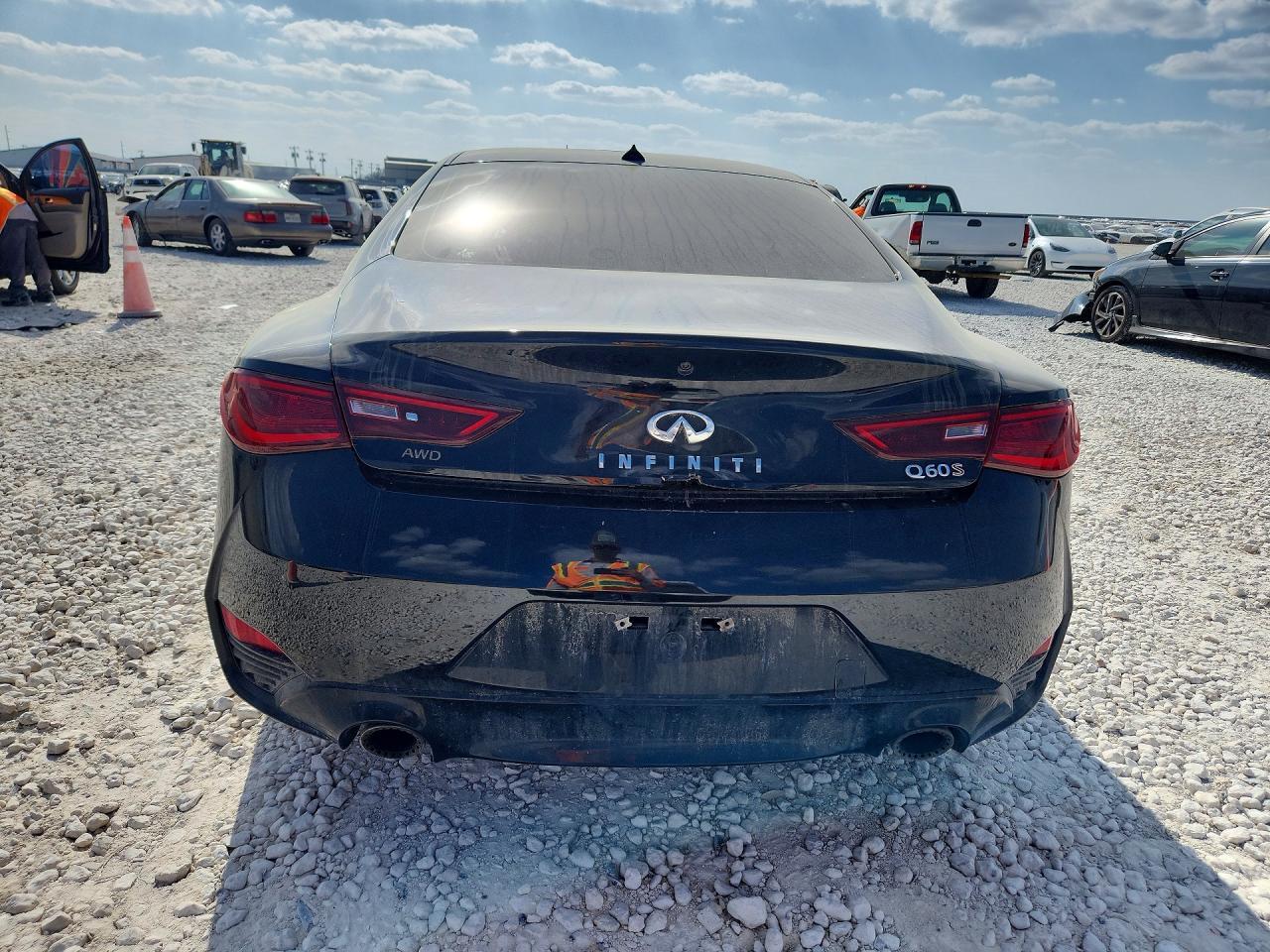 2018 INFINITI Q60