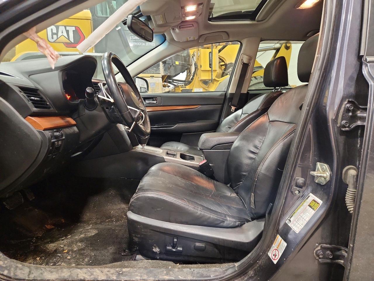 2013 SUBARU Outback