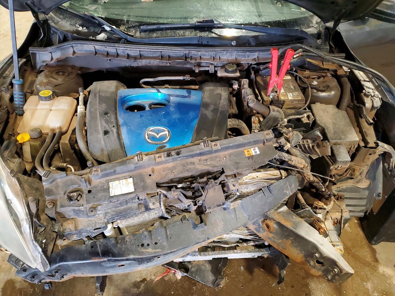 2013 MAZDA 3