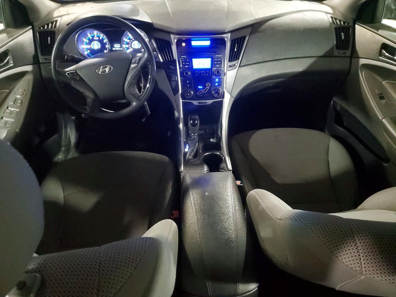 2011 HYUNDAI SONATA