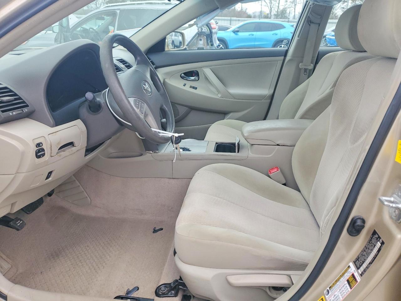 2011 TOYOTA CAMRY