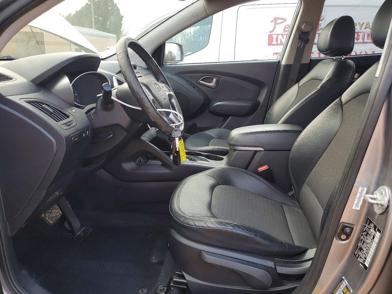 2011 HYUNDAI TUCSON